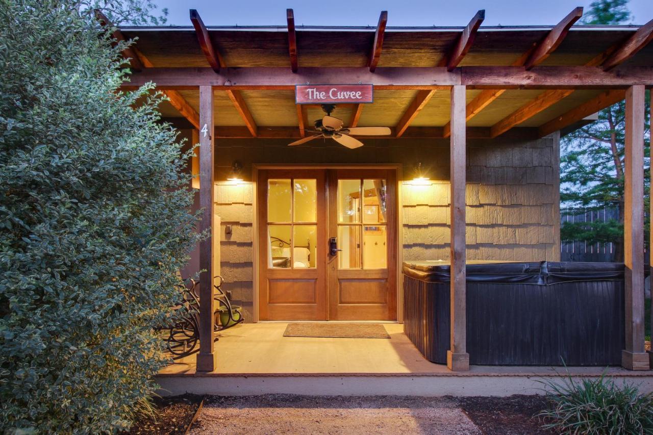 Wine Country Cottages On Main Fredericksburg Pokoj fotografie