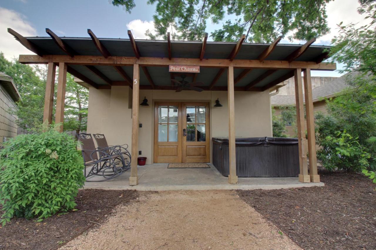 Wine Country Cottages On Main Fredericksburg Pokoj fotografie